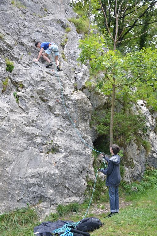 Camping Le Pre Cathare Lavelanet Exterior foto