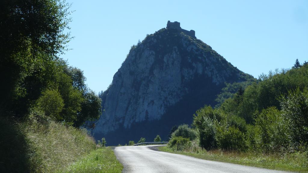 Camping Le Pre Cathare Lavelanet Exterior foto